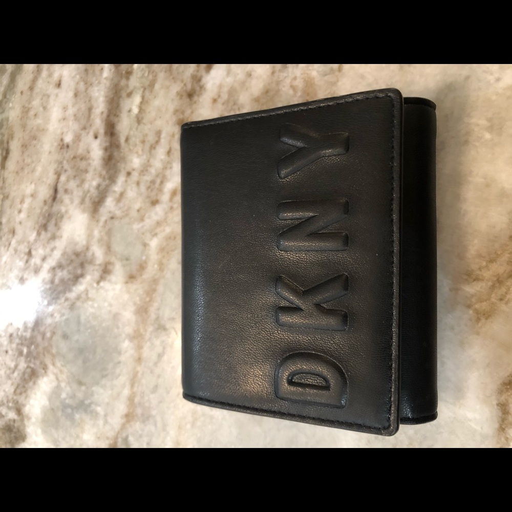 DKNY wallet